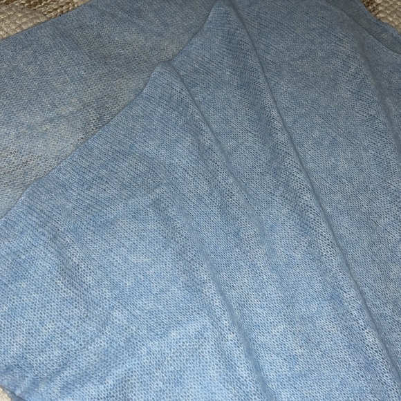 Lilly Pulitzer NWT Folie 100% Cashmere Drop Wrap Light Heathered Blue - Picture 4 of 4